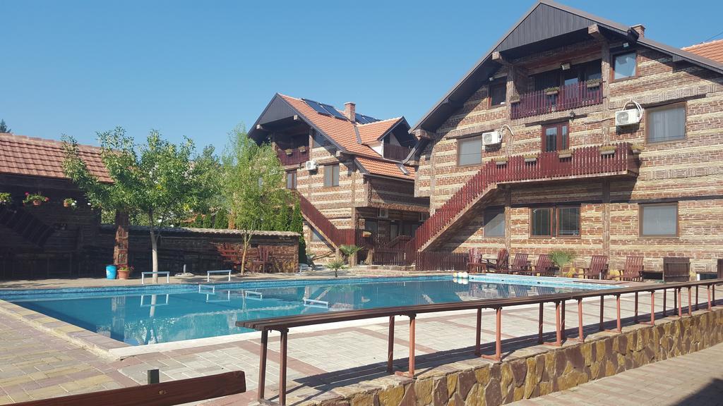 Apartments Dan Dar ノヴ・ドイラン エクステリア 写真